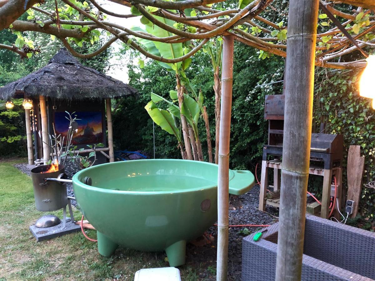 Rumah Indo Garden Wilp Esterno foto